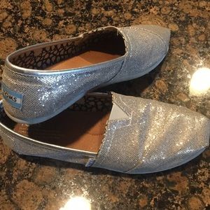 Silver sparkling Toms